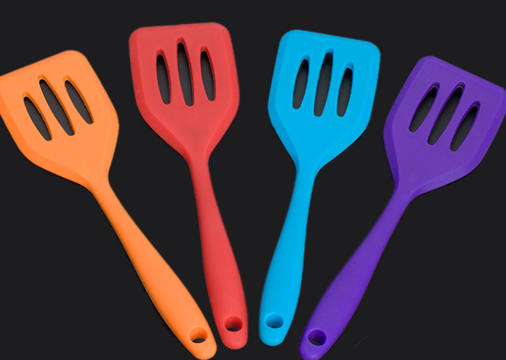 硅膠鍋鏟和木鏟哪個好,硅膠鍋鏟和木鏟的區別 硅膠鍋鏟和木鏟哪個好,硅膠鍋鏟和木鏟的區別